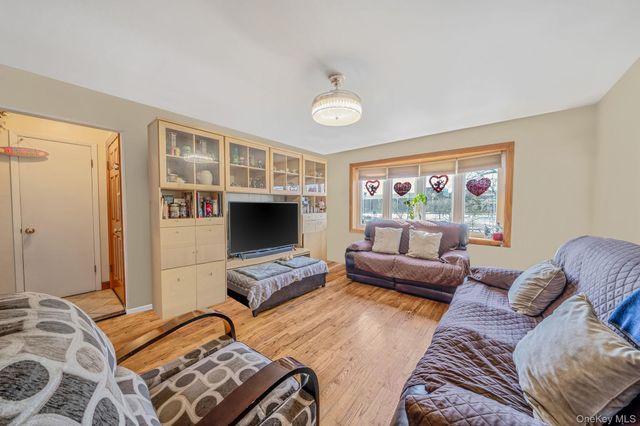 2023 Whitestone Expressway, Whitestone, NY 11357