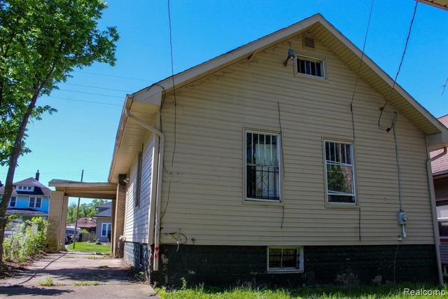 134 Stockdale Street, Flint, MI 48503