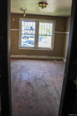 134 Stockdale Street, Flint, MI 48503