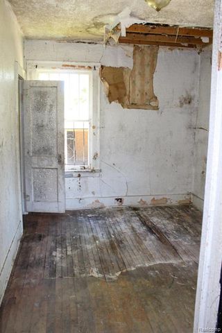 134 Stockdale Street, Flint, MI 48503