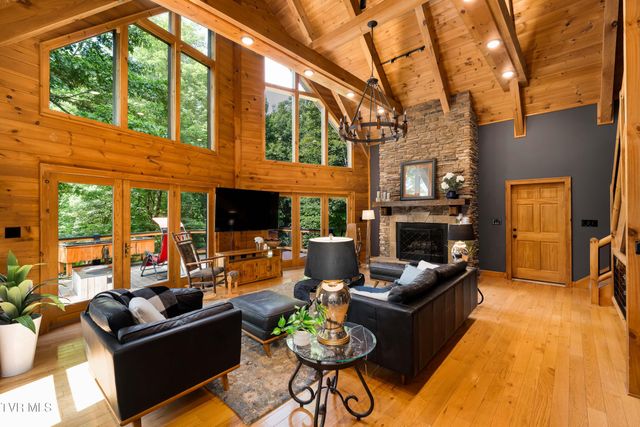 191 Bear Ridge Drive, Butler, TN 37640