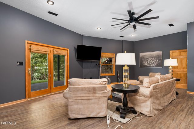 191 Bear Ridge Drive, Butler, TN 37640