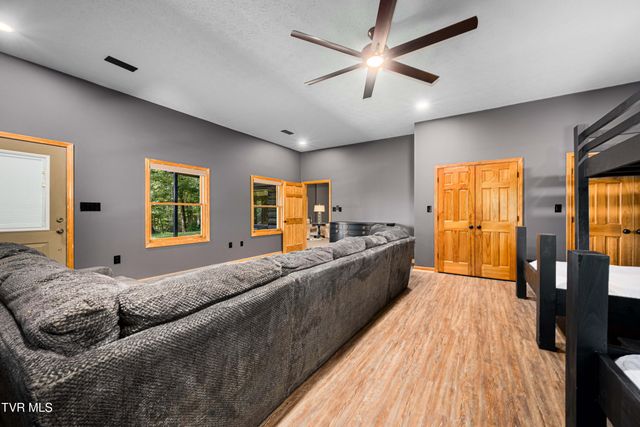191 Bear Ridge Drive, Butler, TN 37640