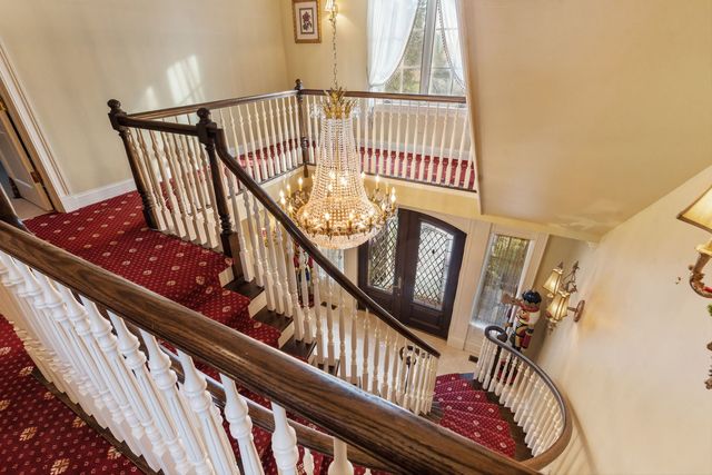 561 W 58th Street, Hinsdale, IL 60521