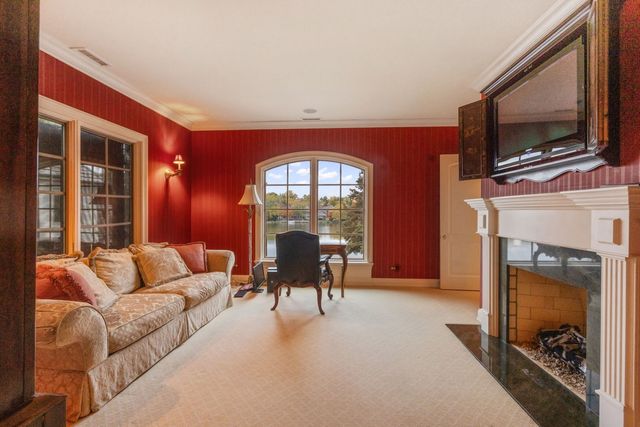 561 W 58th Street, Hinsdale, IL 60521