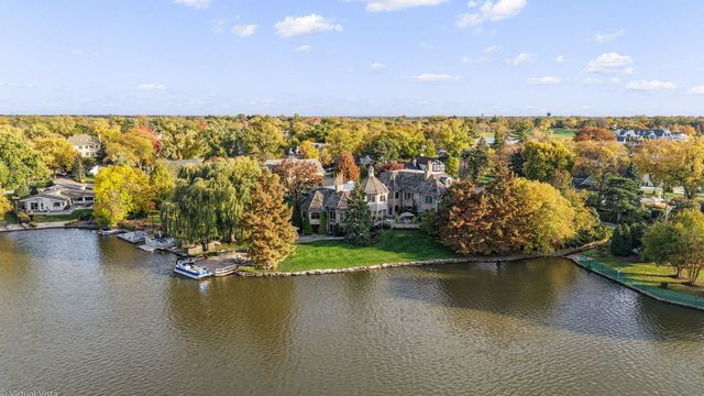 561 W 58th Street, Hinsdale, IL 60521
