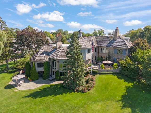 561 W 58th Street, Hinsdale, IL 60521
