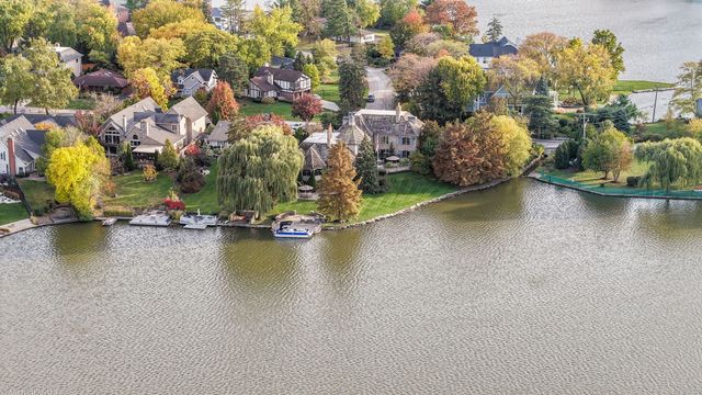 561 W 58th Street, Hinsdale, IL 60521
