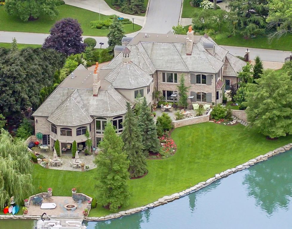 561 W 58th Street, Hinsdale, IL 60521