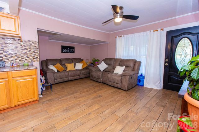2287 US 70 Highway, Morganton, NC 28655