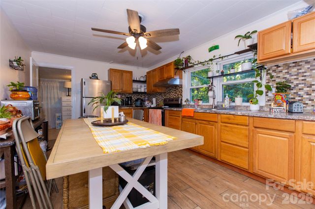 2287 US 70 Highway, Morganton, NC 28655