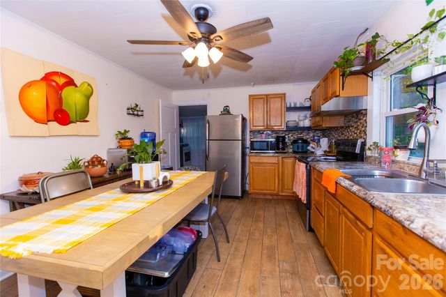 2287 US 70 Highway, Morganton, NC 28655