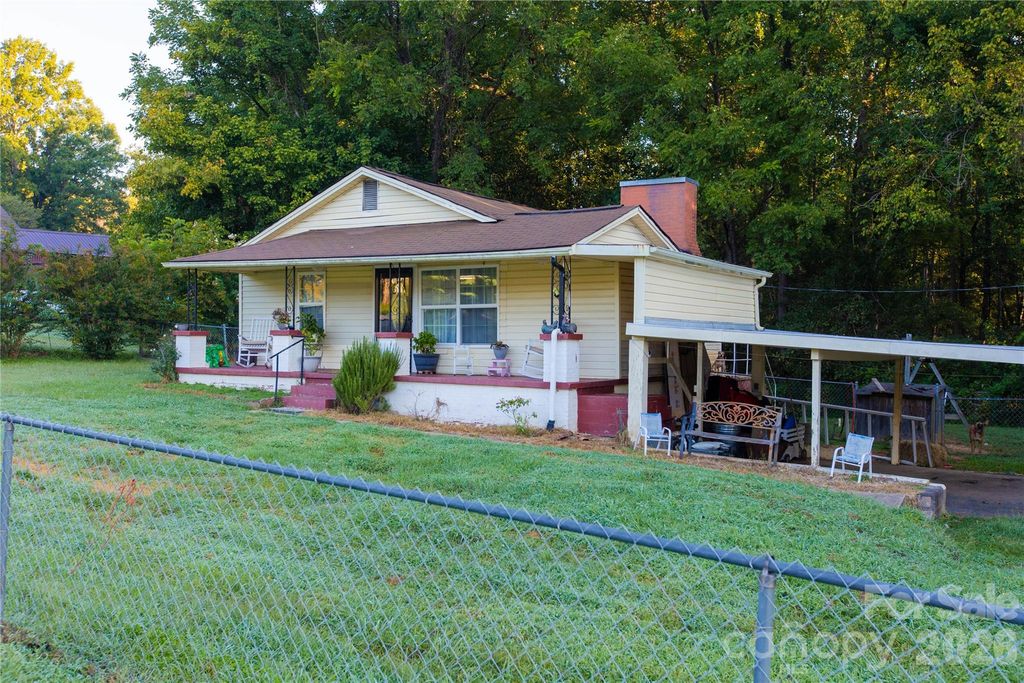 2287 US 70 Highway, Morganton, NC 28655