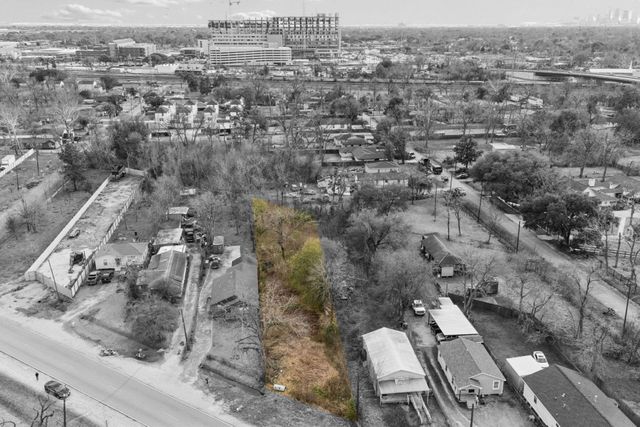 5222 Bennington Street, Houston, TX 77028