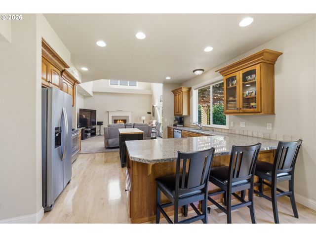 1625 GEMMA St Nw, Salem, OR 97304