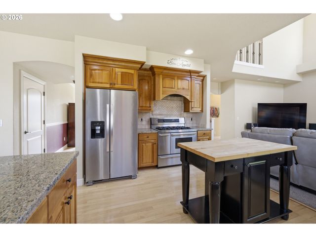 1625 GEMMA St Nw, Salem, OR 97304