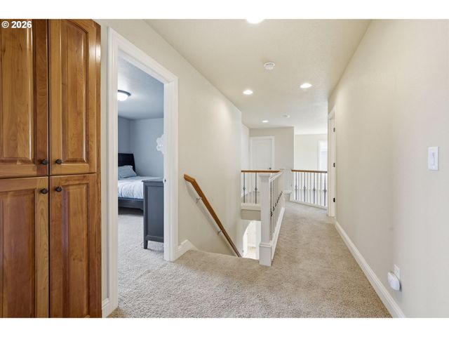 1625 GEMMA St Nw, Salem, OR 97304