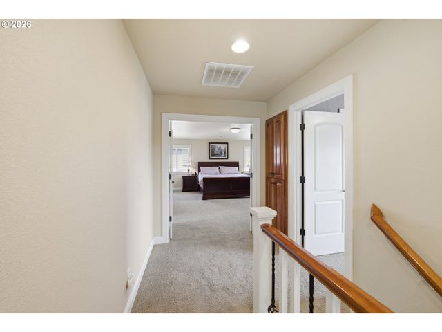 1625 GEMMA St Nw, Salem, OR 97304