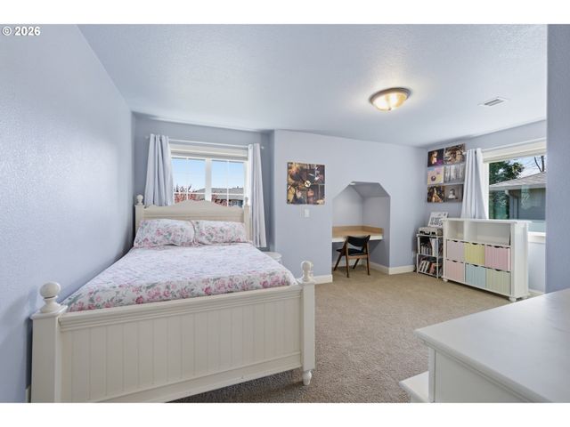 1625 GEMMA St Nw, Salem, OR 97304