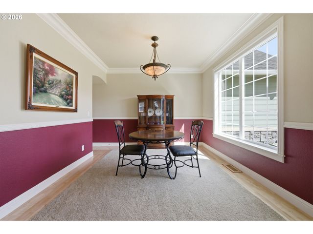 1625 GEMMA St Nw, Salem, OR 97304