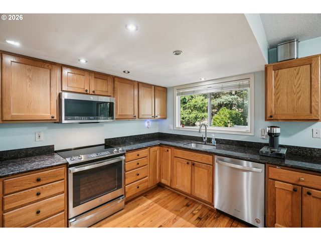 10312 Se 99TH Dr, Happy Valley, OR 97086