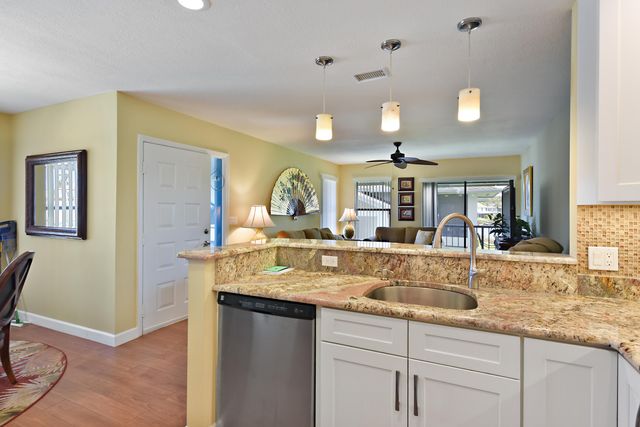 950 S Kanner Highway, Stuart, FL 34994