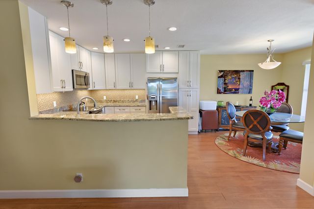 950 S Kanner Highway, Stuart, FL 34994