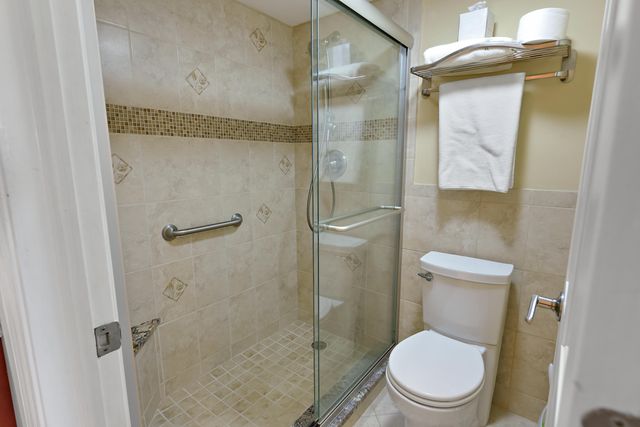 950 S Kanner Highway, Stuart, FL 34994