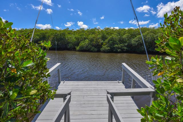 950 S Kanner Highway, Stuart, FL 34994