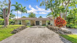 9220 SW 94th Pl, Miami, FL 33176