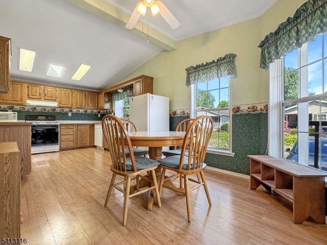 3 Stonehill Lane, White Twp., NJ 07823