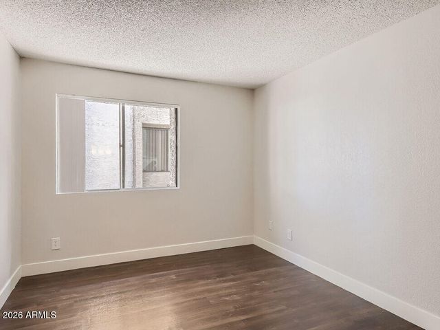 2524 W GLENROSA Avenue A2, Phoenix, AZ 85017