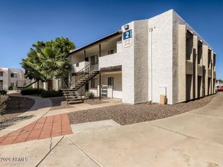 2524 W GLENROSA Avenue A2, Phoenix, AZ 85017