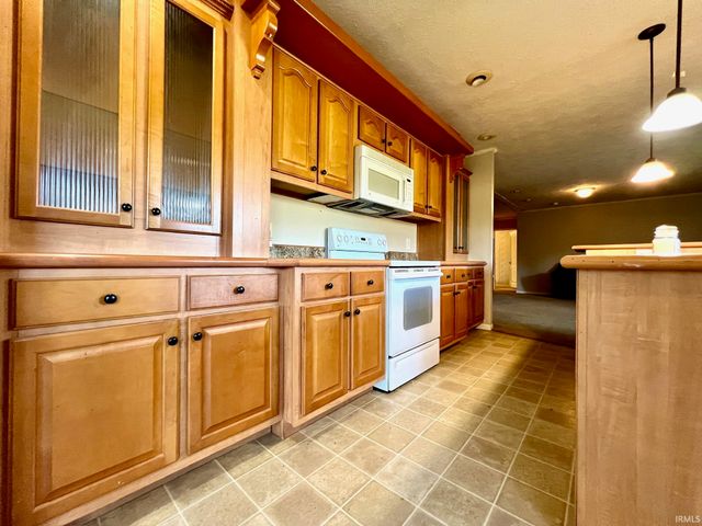 10460 E State Road 450, Shoals, IN 47581