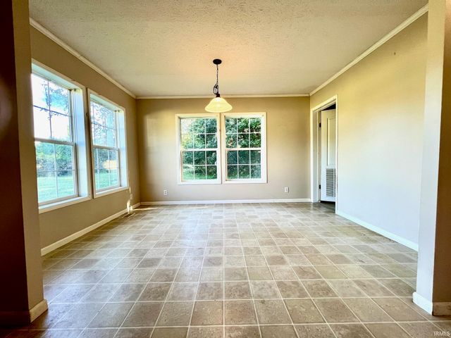 10460 E State Road 450, Shoals, IN 47581