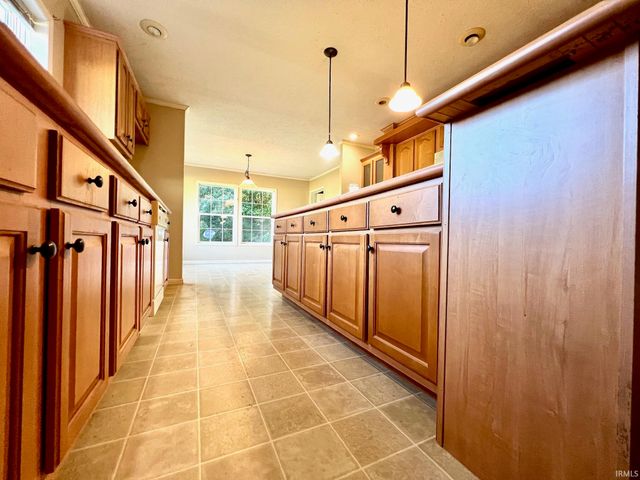 10460 E State Road 450, Shoals, IN 47581