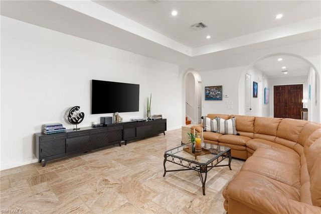 4778 Europa DR, Naples, FL 34105