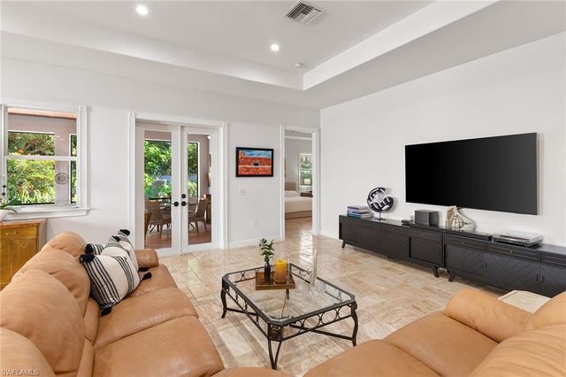 4778 Europa DR, Naples, FL 34105