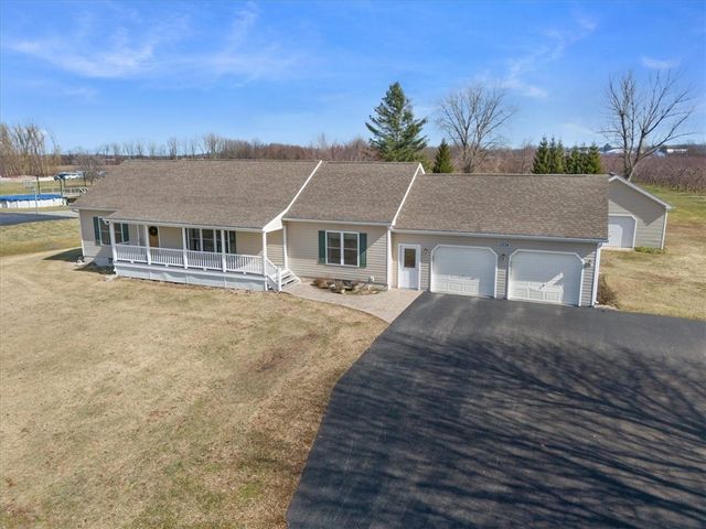 6624 Tuckahoe Road, Williamson, NY 14589