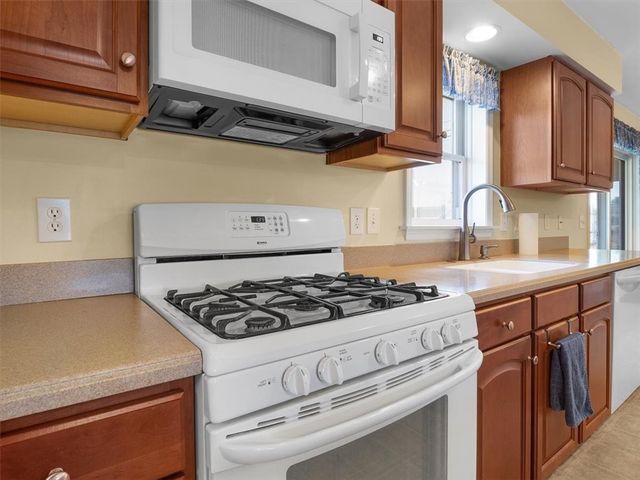 6624 Tuckahoe Road, Williamson, NY 14589