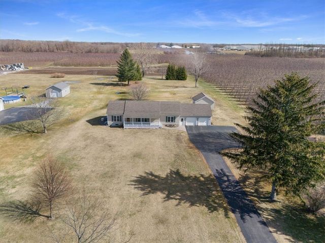 6624 Tuckahoe Road, Williamson, NY 14589