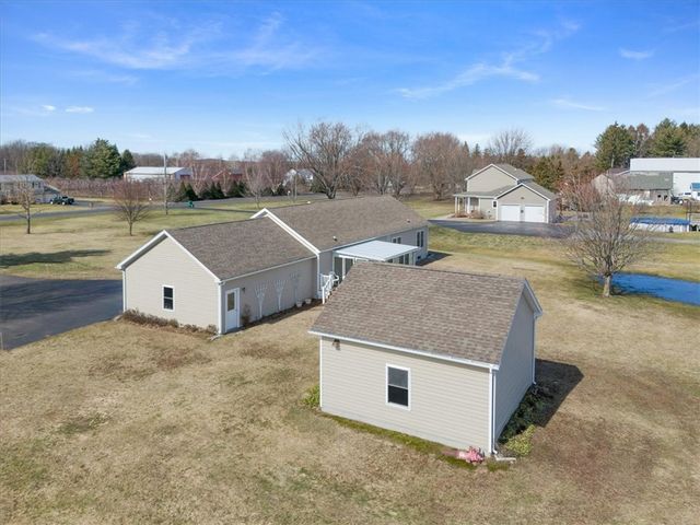 6624 Tuckahoe Road, Williamson, NY 14589