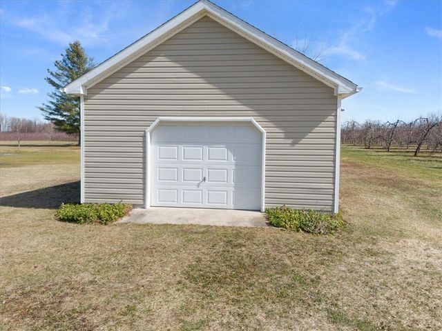 6624 Tuckahoe Road, Williamson, NY 14589