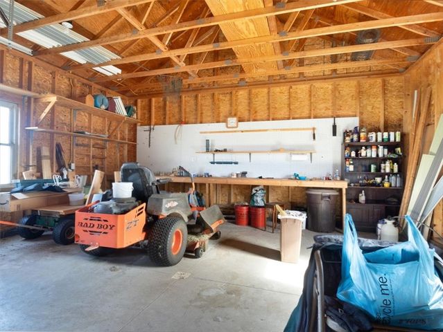 6624 Tuckahoe Road, Williamson, NY 14589