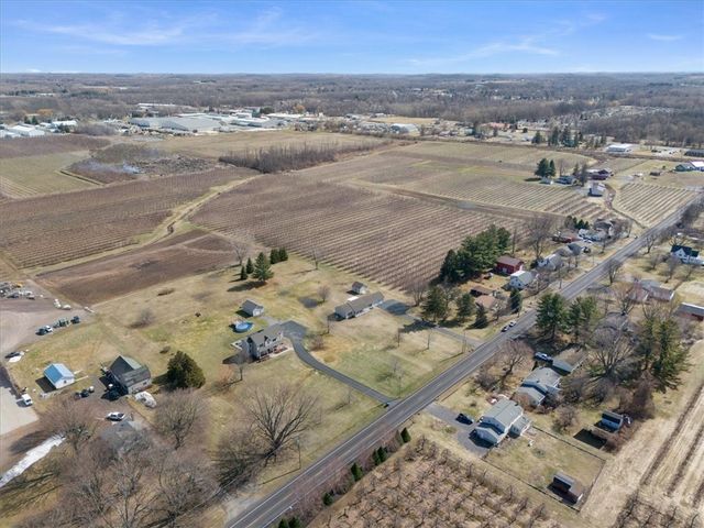 6624 Tuckahoe Road, Williamson, NY 14589