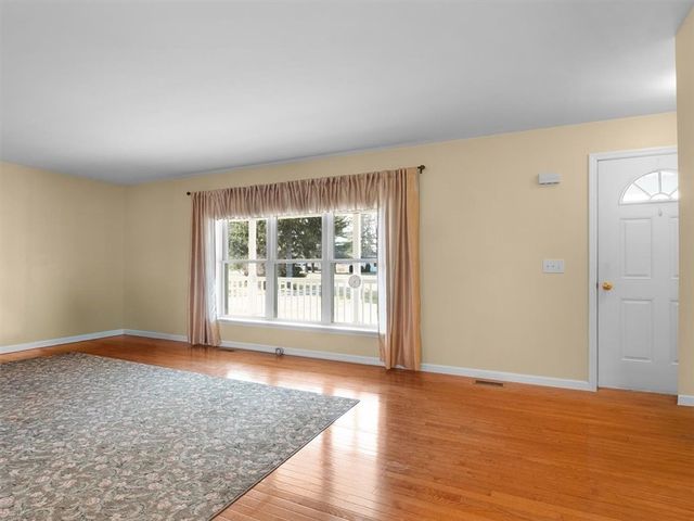 6624 Tuckahoe Road, Williamson, NY 14589