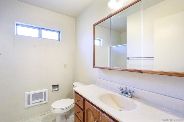 414 E Lincoln Ave, Escondido, CA 92026
