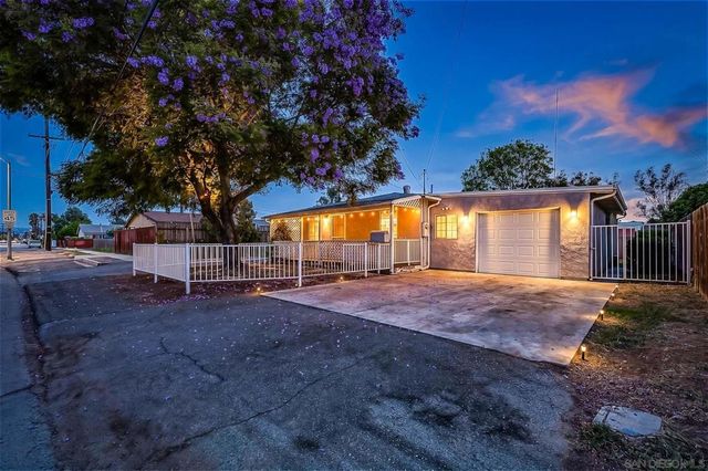 414 E Lincoln Ave, Escondido, CA 92026