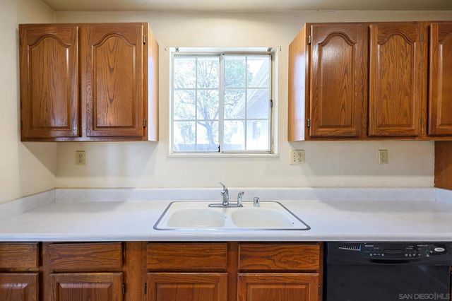 414 E Lincoln Ave, Escondido, CA 92026