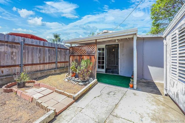 414 E Lincoln Ave, Escondido, CA 92026